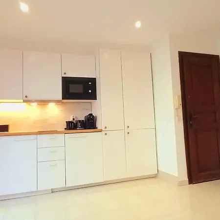 Appartement Sea View 5 Minutes From Monaco And The